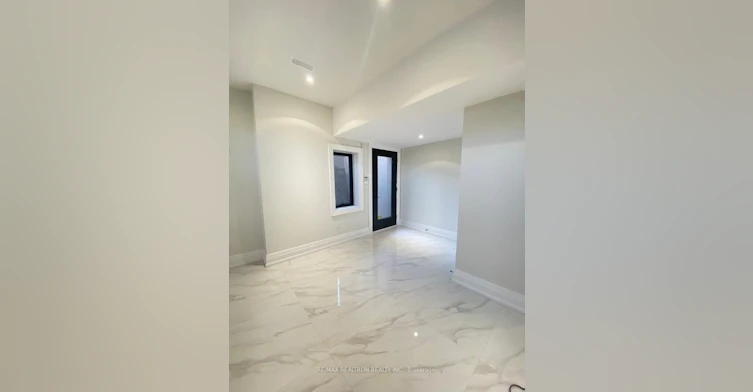 Lower L-25 Lancer Drive, Vaughan, ON, L6A 1E1 - 3