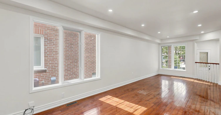 22 Foxtail Ridge, Newmarket, ON, L3X 1Z6 - 3