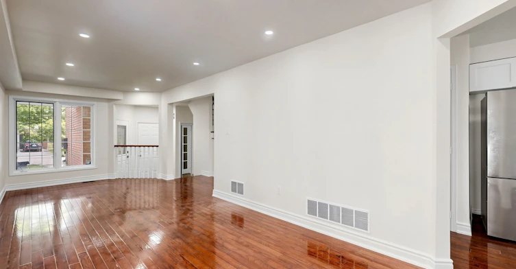 22 Foxtail Ridge, Newmarket, ON, L3X 1Z6 - 4