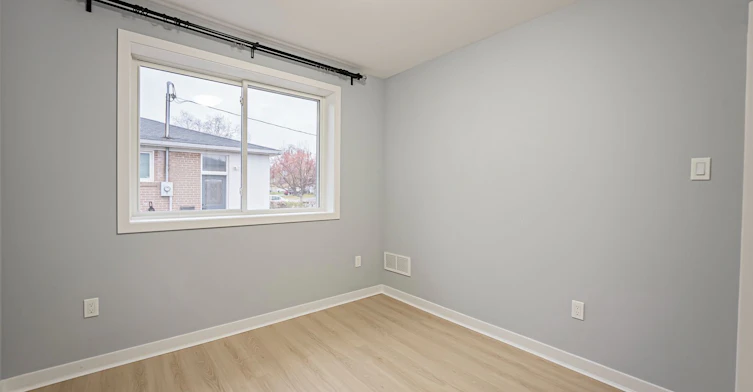 MAIN-250 Beechy Drive, Richmond Hill, ON, L4C 2X7 - 6