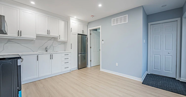 MAIN-250 Beechy Drive, Richmond Hill, ON, L4C 2X7 - 8