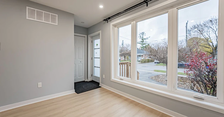 MAIN-250 Beechy Drive, Richmond Hill, ON, L4C 2X7 - 3