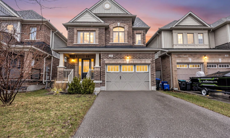 16 Treetops Boulevard