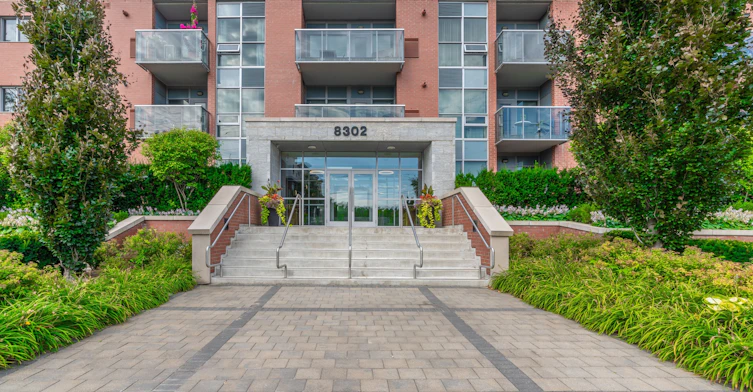 209-8302 Islington Avenue, Vaughan, ON, L4L 0E6