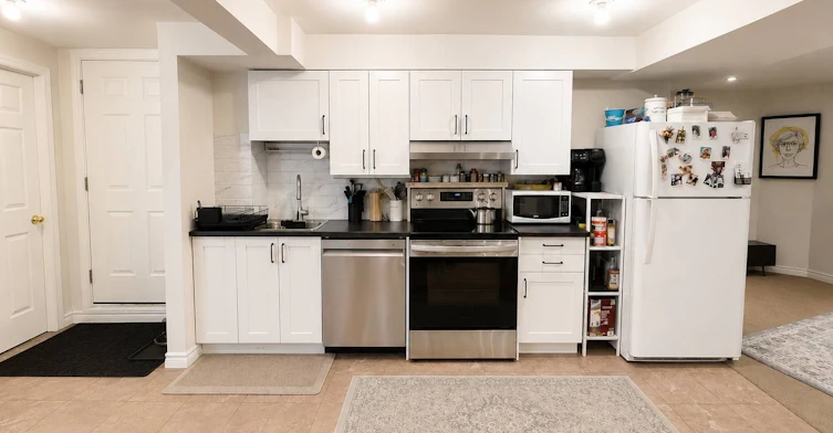 Lower Level-42 Portland Cres Crescent, Newmarket, ON, L3Y 6A5 - 6