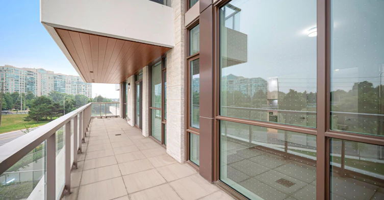 301-397 Royal Orchard Boulevard, Markham, ON, L3T 0H3 - 26