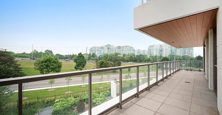 301-397 Royal Orchard Boulevard, Markham, ON, L3T 0H3 - 25