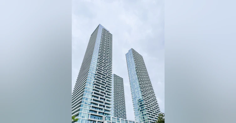 2215-950 Portage Parkway, Vaughan, ON, L4K 0J7