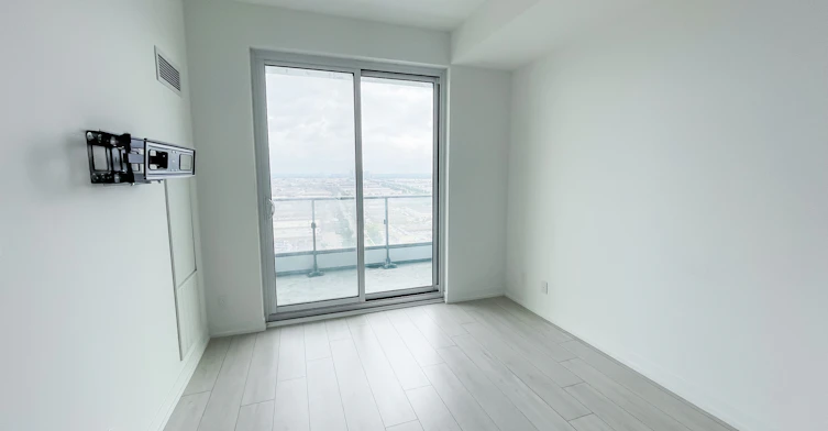 2215-950 Portage Parkway, Vaughan, ON, L4K 0J7 - 6