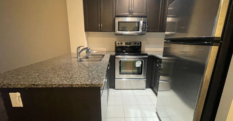 614-9245 Jane Street, Vaughan, ON, L6A 0J9 - 16