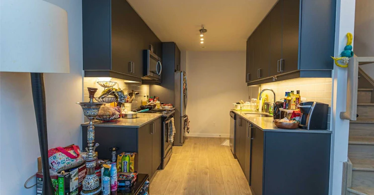 TH37-1050 Portage Parkway W, Vaughan, ON, L4K 2M7 - 10