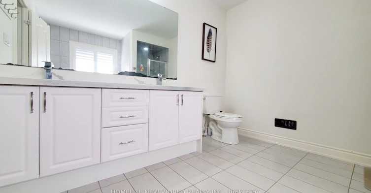 28 Fallharvest Way, Whitchurch-Stouffville, ON, L4A 4V8 - 17