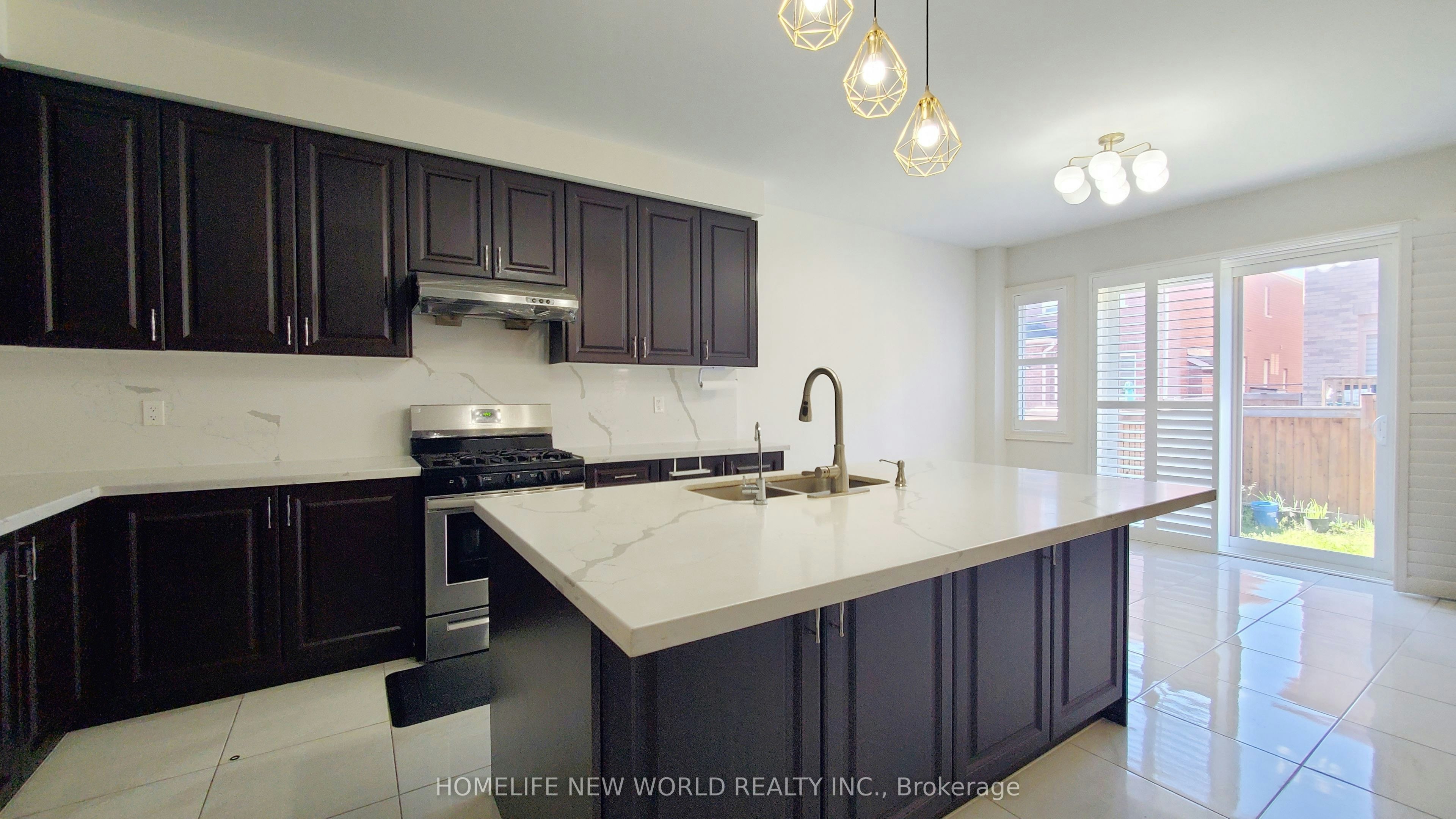 28 Fallharvest Way, Whitchurch-Stouffville, ON, L4A 4V8 - 13