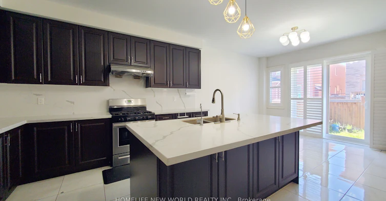 28 Fallharvest Way, Whitchurch-Stouffville, ON, L4A 4V8 - 13