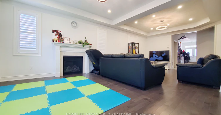 28 Fallharvest Way, Whitchurch-Stouffville, ON, L4A 4V8 - 5