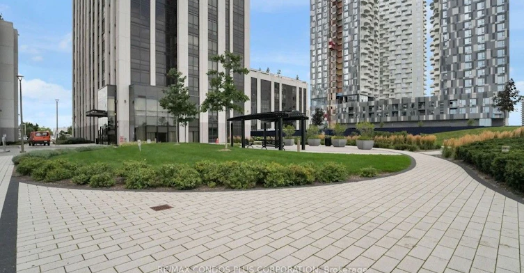 1607-9075 Jane Street, Vaughan, ON, L5K 0L7 - 23