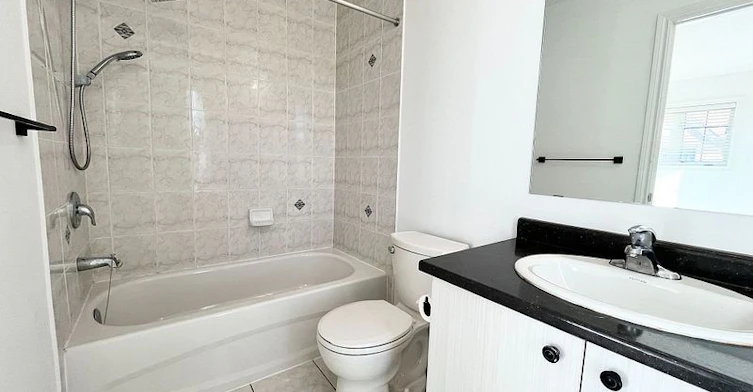 15 Ruskov Lane, Markham, ON, L6C 0P1 - 14