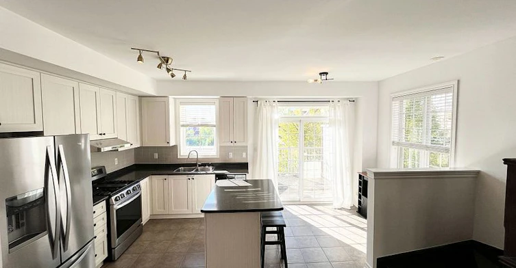 15 Ruskov Lane, Markham, ON, L6C 0P1 - 6