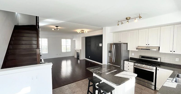 15 Ruskov Lane, Markham, ON, L6C 0P1 - 9