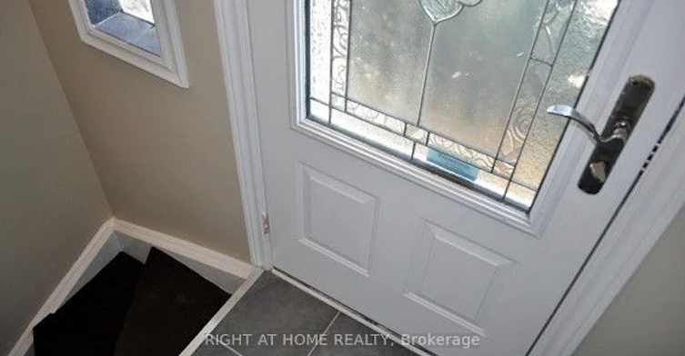 242 Demaine Crescent, Richmond Hill, ON, L4C 2W5 - 16