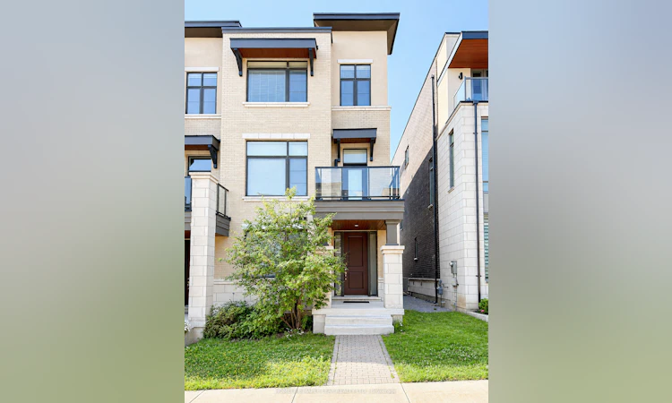 11 Aylin Crescent