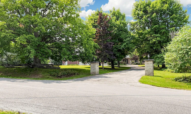 18 Mccowan Lane