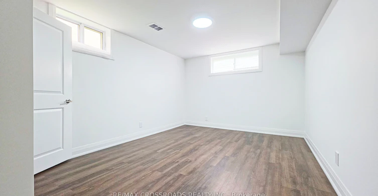 Lower-186 Driscoll Road, Richmond Hill, ON, L4C 4H7 - 9