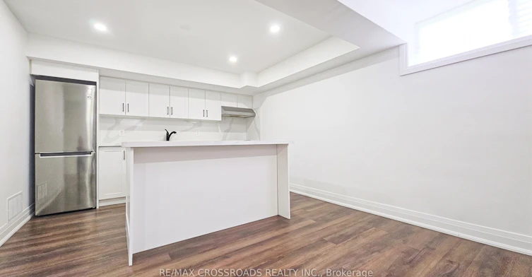 Lower-186 Driscoll Road, Richmond Hill, ON, L4C 4H7 - 5