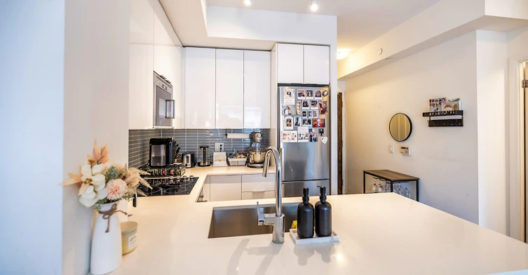 728-99 Eagle Rock Way, Vaughan, ON, L6A 5A7 - 3