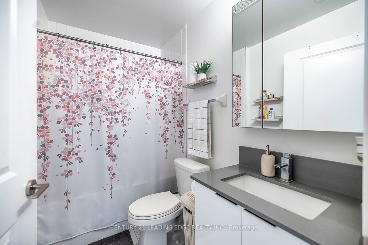 728-99 Eagle Rock Way, Vaughan, ON, L6A 5A7 - 5