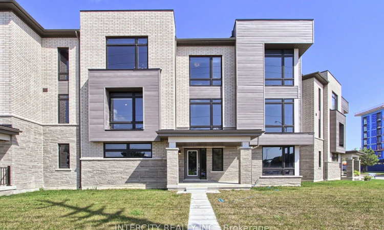 130 Blick Crescent
