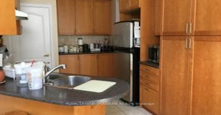 5 Cliveden Place, Markham, ON, L6C 2S5 - 2