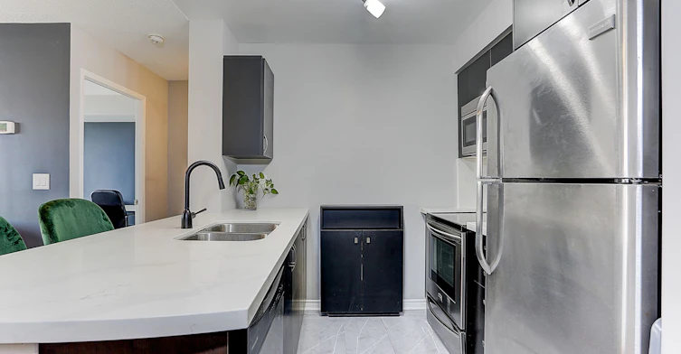 1013-75 King William Crescent, Richmond Hill, ON, L4B 0C1 - 10