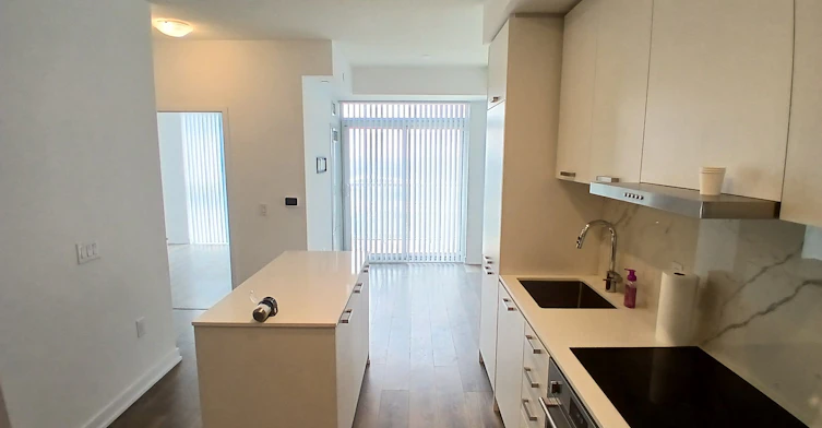 1805-38 Honeycrisp Crescent, Vaughan, ON, L4K 0M7 - 2