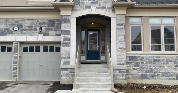 75 Mitchell Place, Newmarket, ON, L3Y 7N6 - 2