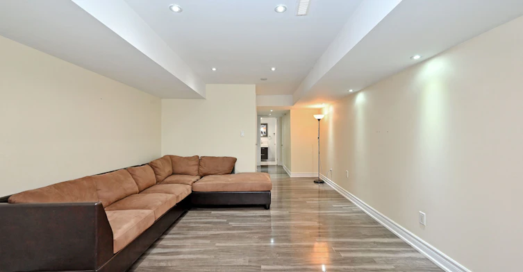 73 Laurendale Avenue, Georgina, ON, L4P 4G1 - 26