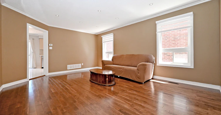 73 Laurendale Avenue, Georgina, ON, L4P 4G1 - 5