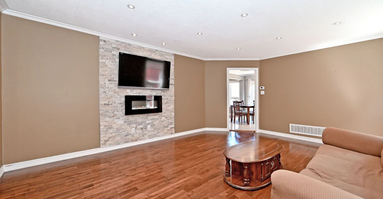 73 Laurendale Avenue, Georgina, ON, L4P 4G1 - 6