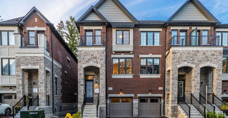 38 Arbour Green Crescent, Vaughan, ON, L4H 4V2 - 2