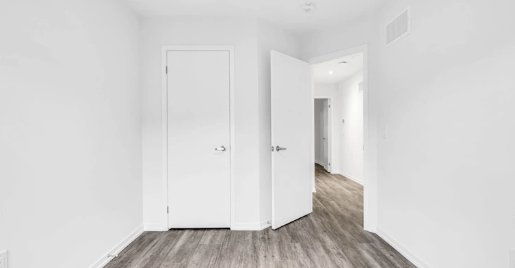 38 Arbour Green Crescent, Vaughan, ON, L4H 4V2 - 28