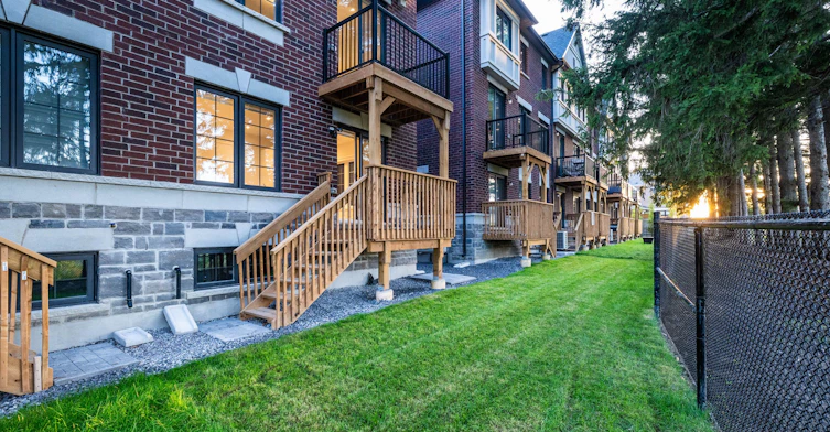 38 Arbour Green Crescent, Vaughan, ON, L4H 4V2 - 34
