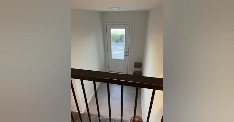 MAIN RM-1464 19th Avenue, Richmond Hill, ON, L4E 1P5