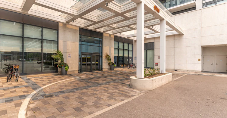 229-9000 Jane Street, Vaughan, ON, L4K 0M6 - 4