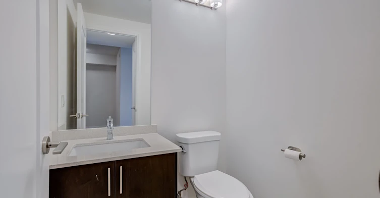 229-9000 Jane Street, Vaughan, ON, L4K 0M6 - 26