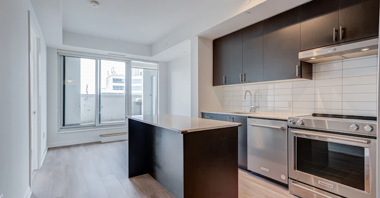229-9000 Jane Street, Vaughan, ON, L4K 0M6