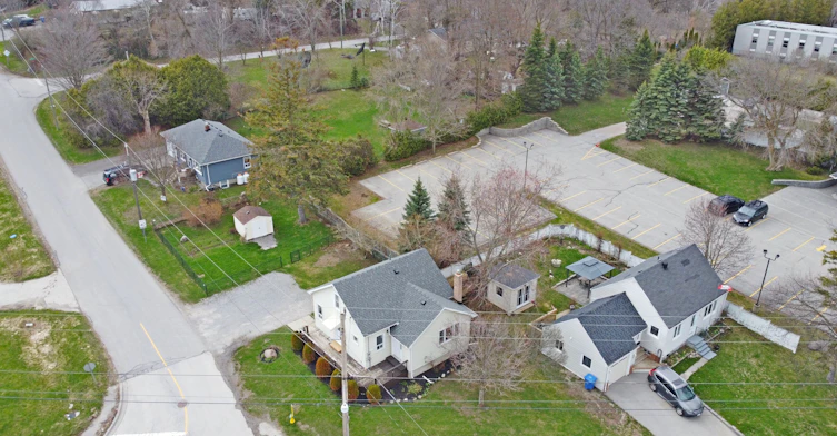 500 The Queensway South N/A, Georgina, ON, L4P 2E3
