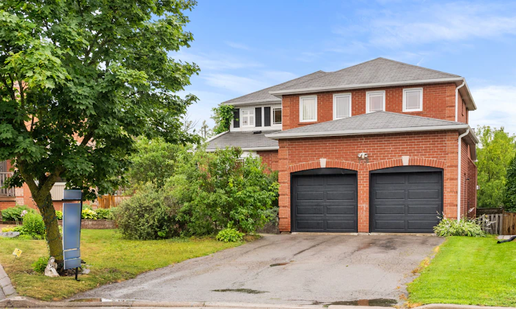 718 Firth Court