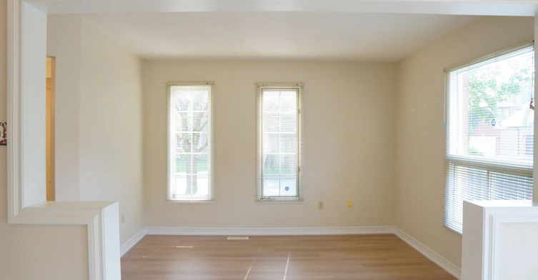 50 Oldhill Street, Richmond Hill, ON, L4C 9T9 - 4