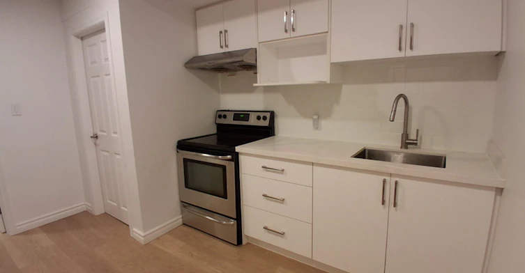 73 Main Street, Markham, ON, L3R 2E6 - 2