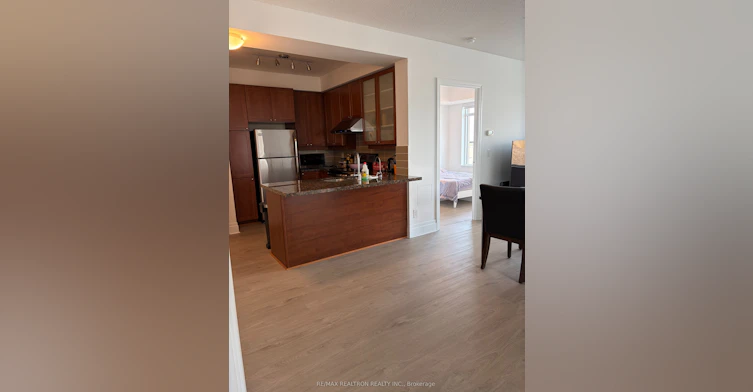 702-131 Upper Duke Crescent E, Markham, ON, L6G 0C9 - 5